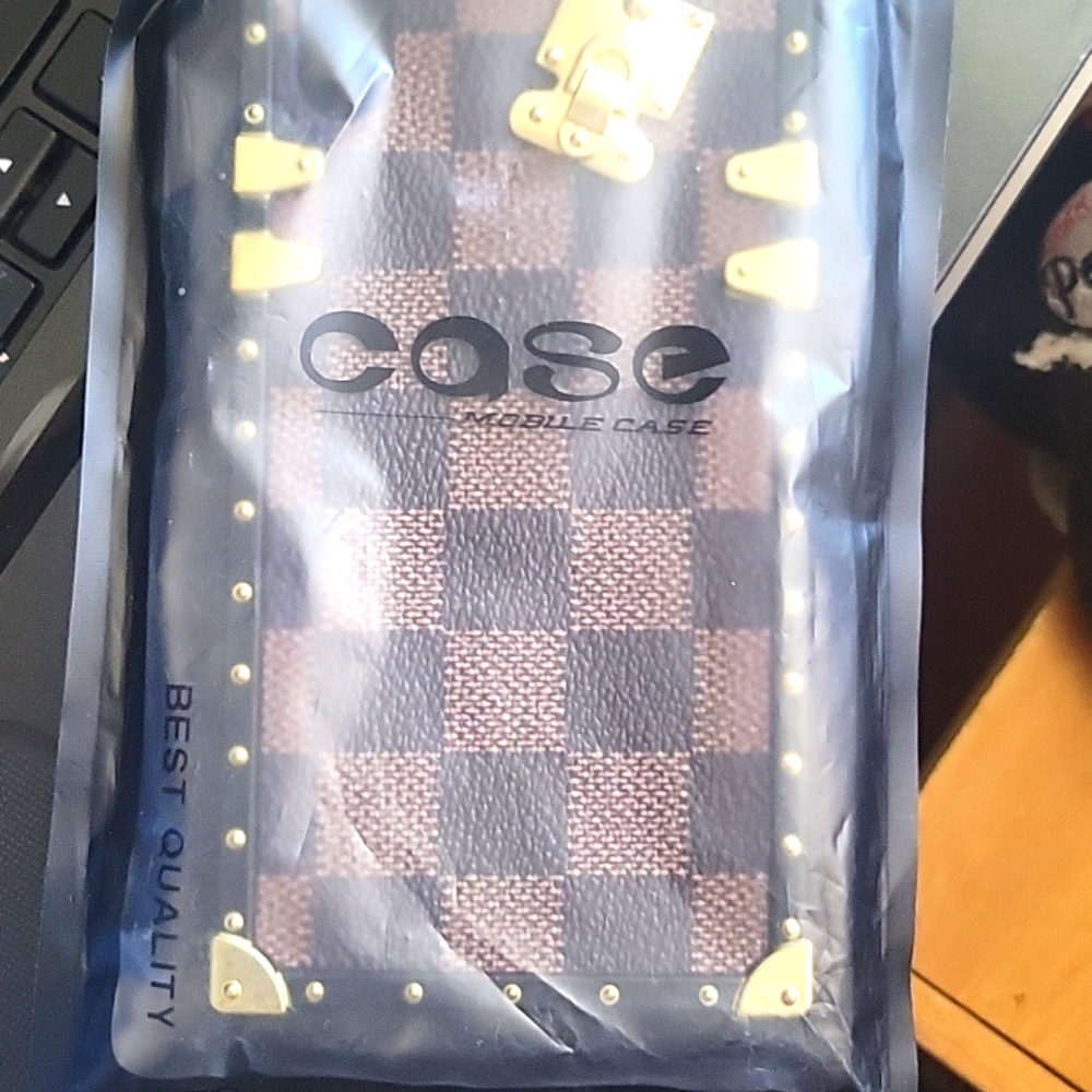Mobile phone case